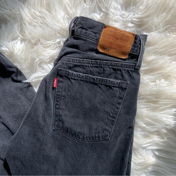 Levi’s 501 Skinny Ripped Jeans - Picture 4 of 7